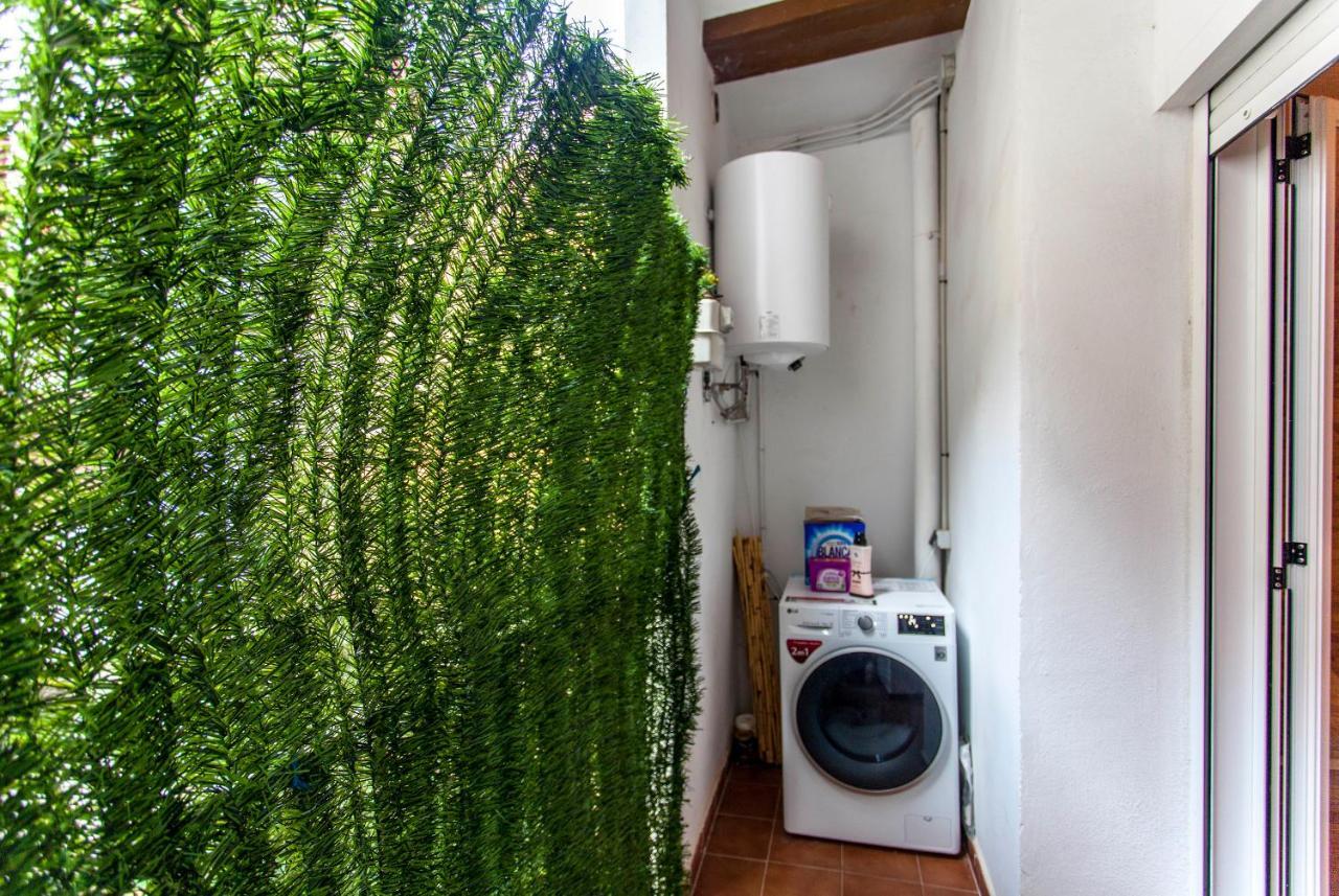 Luxurious & Alluring Home In Historic Town Valenza Esterno foto