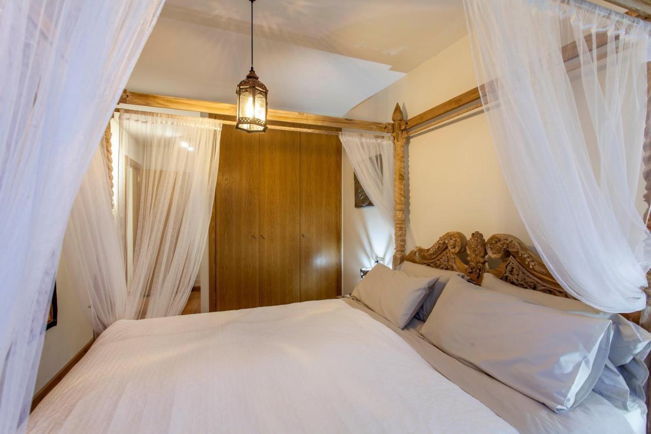 Luxurious & Alluring Home In Historic Town Valenza Esterno foto