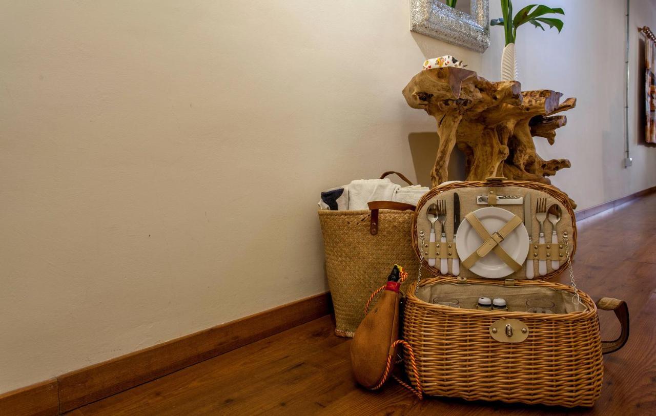 Luxurious & Alluring Home In Historic Town Valenza Esterno foto